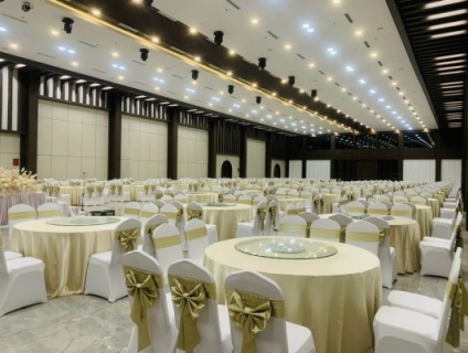 Lựa Chọn Bàn Tròn Tiệc Cưới Phù Hợp Cho Không Gian Nhà Hàng !