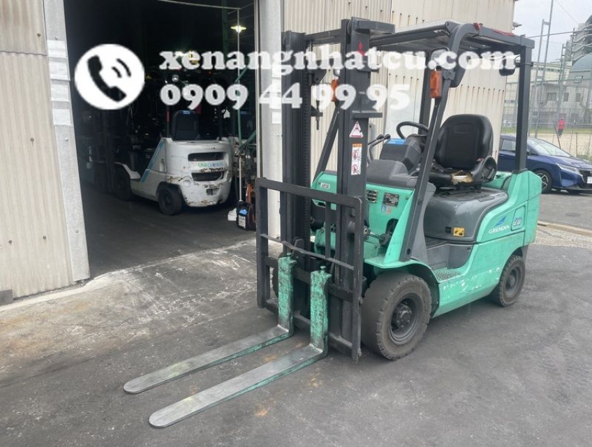 Xe Nâng Máy Xăng Cũ 2 Tấn MITSUBISHI FGE20CT-F34, Năm 2006, Số Tự Động