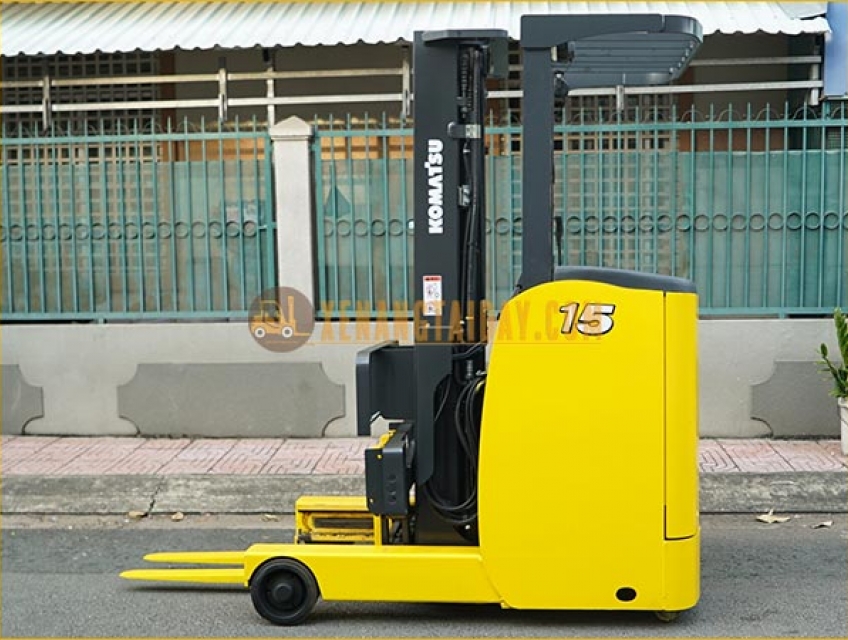 Bán xe nâng điện đứng lái Nhật Bãi giá tốt