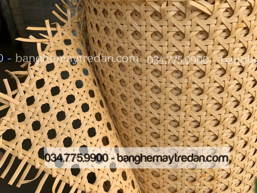 Nhựa giả mây đan mắt cáo