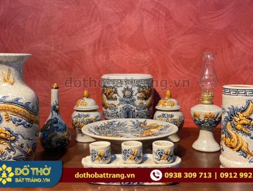 Chọn ngay đèn dầu thờ gốm sứ Bát Tràng đẹp