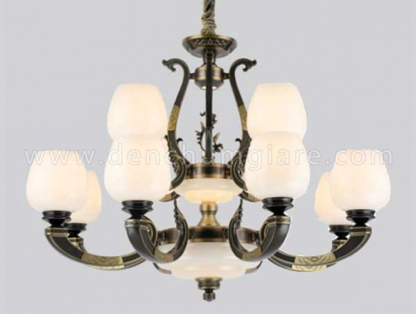 Den trang tri nguyen do phong khach