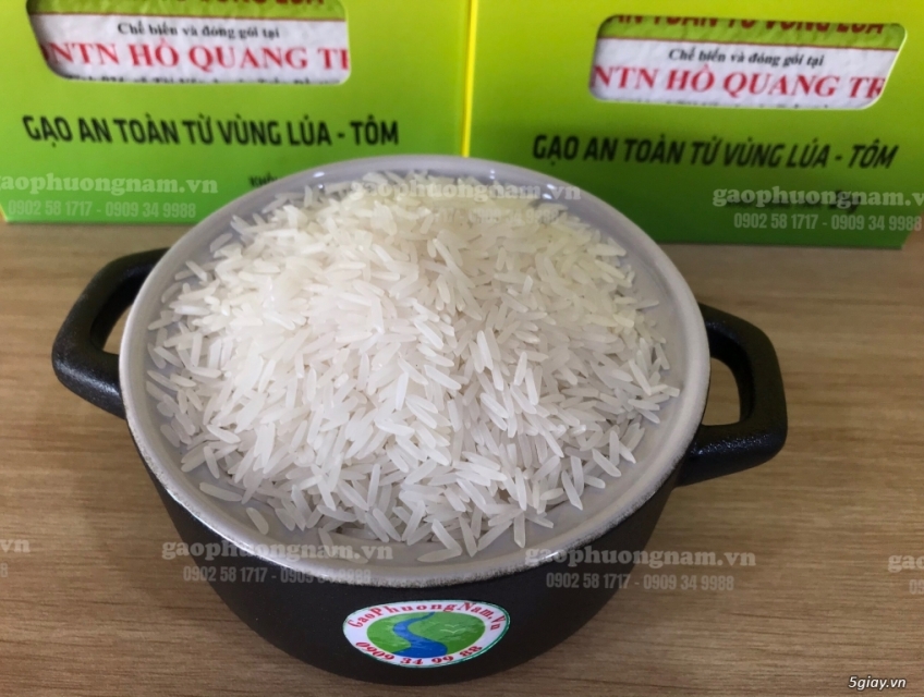 Gạo ST25 Lúa Tôm Cao Cấp ( hợp 2kg hút chân không )