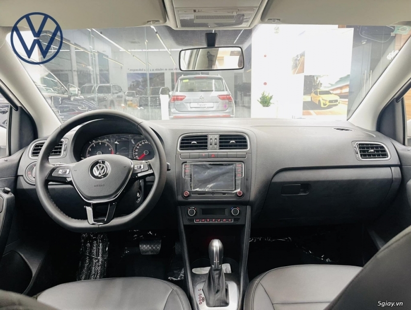 Xe Volkswagen polo New