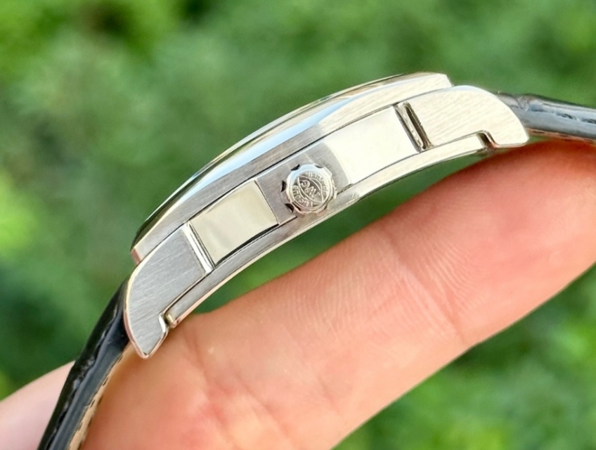 QUÁ RẺ CHO 1 EM IWC VÀNG TRẮNG 18K, 138TR