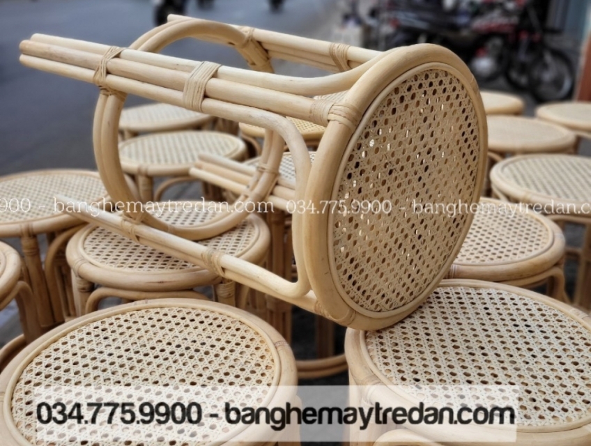 Ghế quầy bar bằng mây tự nhiên