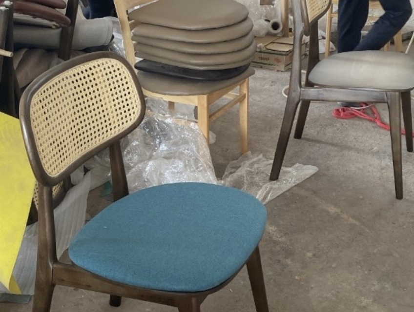 Xưởng sản xuất Bàn/Ghế GIÁ TỐT Hồ Chí Minh