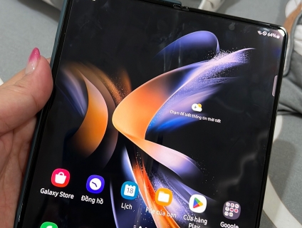 Z FOLD 4 chính hãng fullbox giá bèo nhèo đêm nay !!!