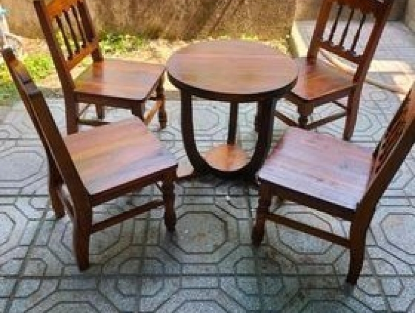 Bàn ghế cà phê Aha mini bằng gỗ GIÁ TỐT KHU VỰC HỒ CHÍ MINH