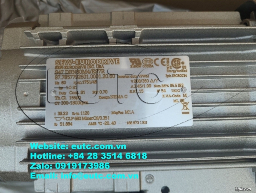 Động cơ bánh răng SEW