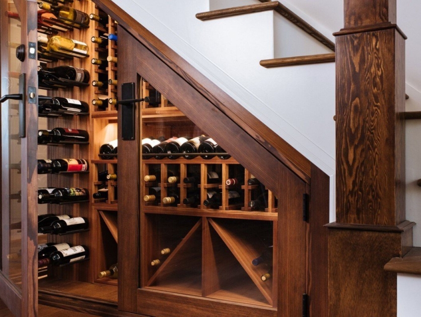 Tuyển tập các mẫu tủ rượu dưới gầm cầu thang ấn tượng, độc đáo nhất