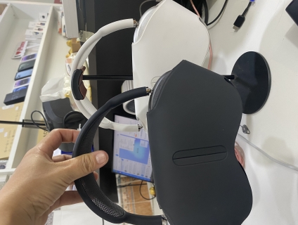 ♦️Shop có Airpods Max - Đẹp như mới Body đẹp keng 99 - đen/trắng