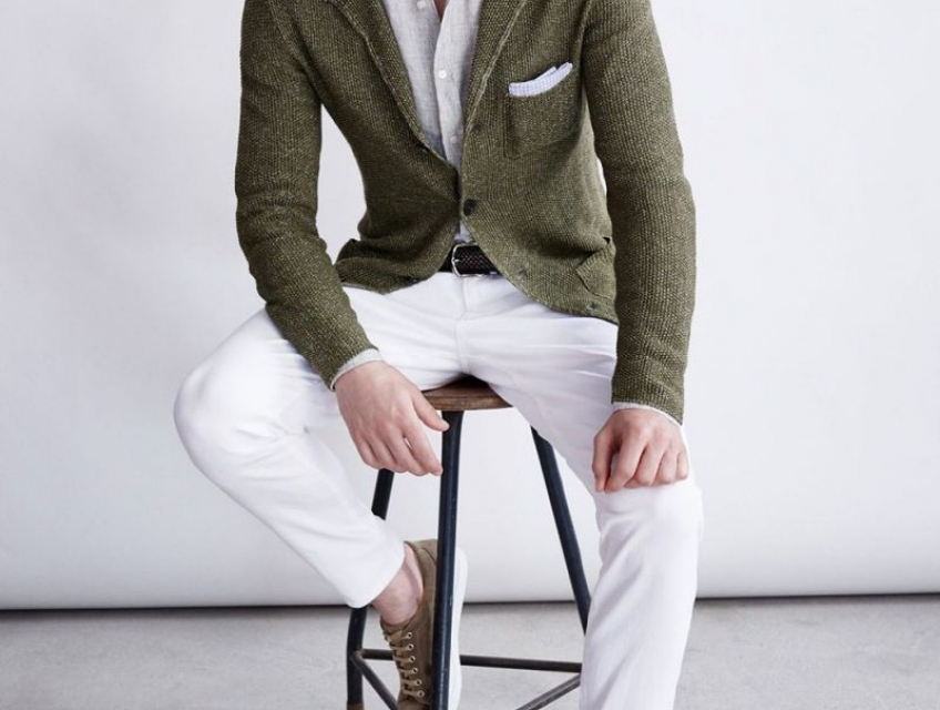 6 MẸO PHỐI MÀU ÁO VEST VÀ QUẦN KHIẾN BẠN NỔI BẬT HƠN