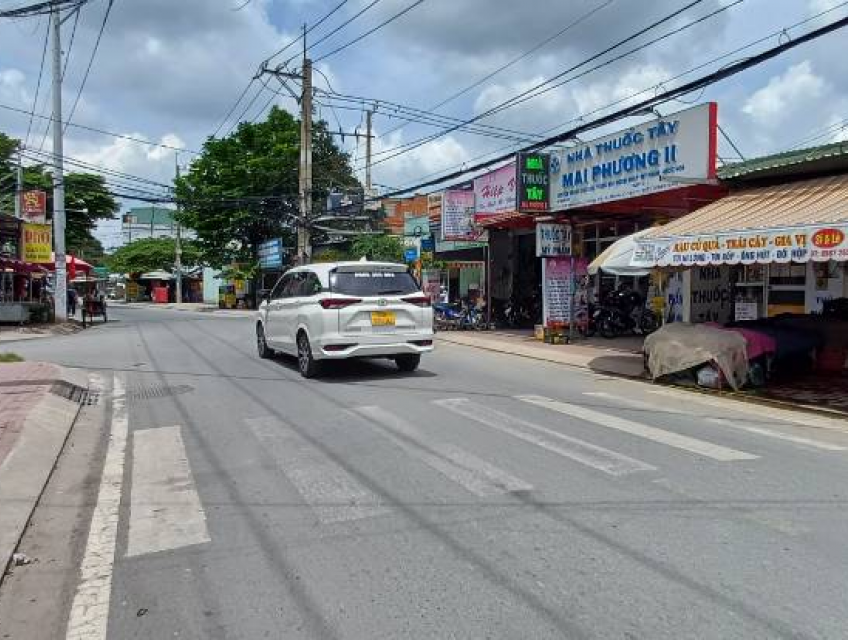 Bán nhà mặt tiền kinh doanh 1 tỷ thương lượng, MT Nữ Dân Công, Vĩnh Lộ