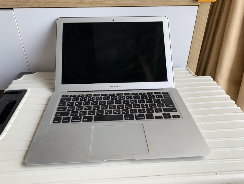 Macbook Air 2017 xách tay Nhật
