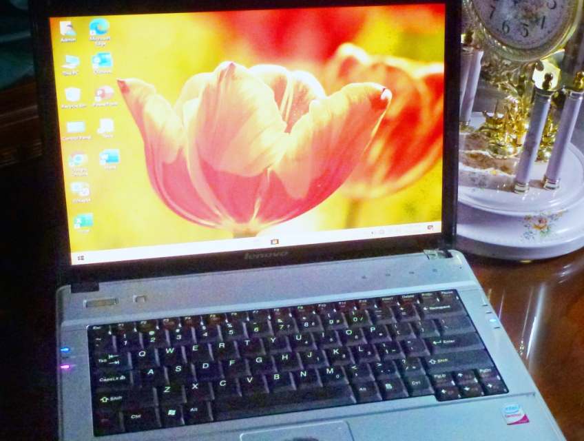 Bán Laptop Lenovo Giá Học Sinh + Quà Tặng