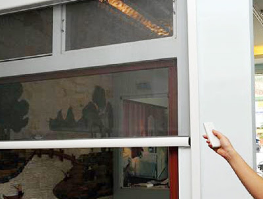 Cửa  cuốn lưới chống muỗi và côn trùng giá rẻ  bền đẹp chỉ từ 680k/m2