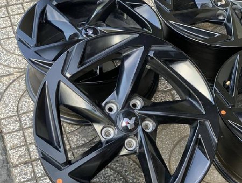 Mâm 18inch Zin #Huyndai bản Trung Đông 2024 full đen còn nốt ruồi