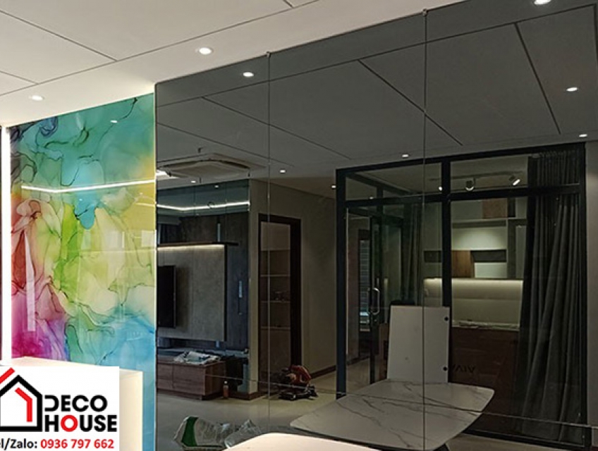 Các yếu tố cần cân nhắc khi mua gương màu đen trang trí online.