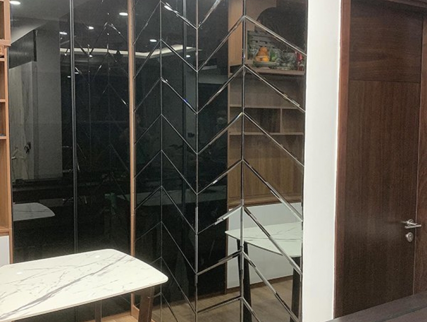 Phong cách Minimalist: Tối giản nhưng sang trọng với gương màu xám khó