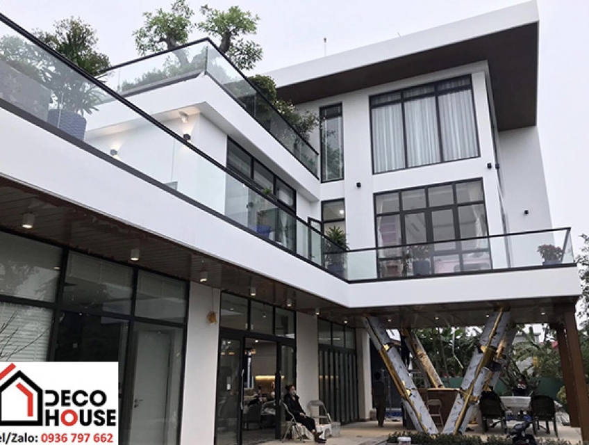 Giải pháp lan can kính cường lực cho các tòa nhà chung cư cao tầng