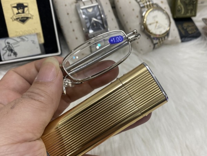 Địa chỉ bán kính lão gấp gọn nhật bản giá rẻ nhỏ gọn tiện đem đi