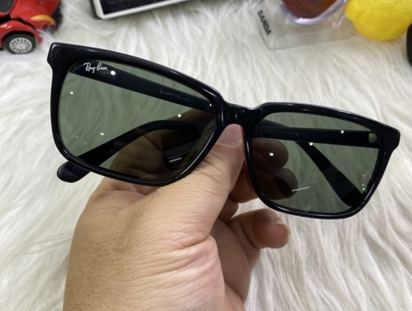 Địa chỉ bán kính rayban cũ chính hãng đấu nhật giá rẻ uy tín