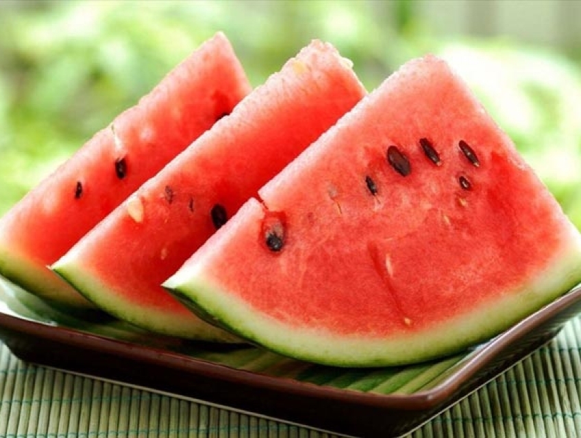 Dưa hấu đỏ Viên ngọc ruby mát lạnh, bổ dưỡng cho cả gia đình