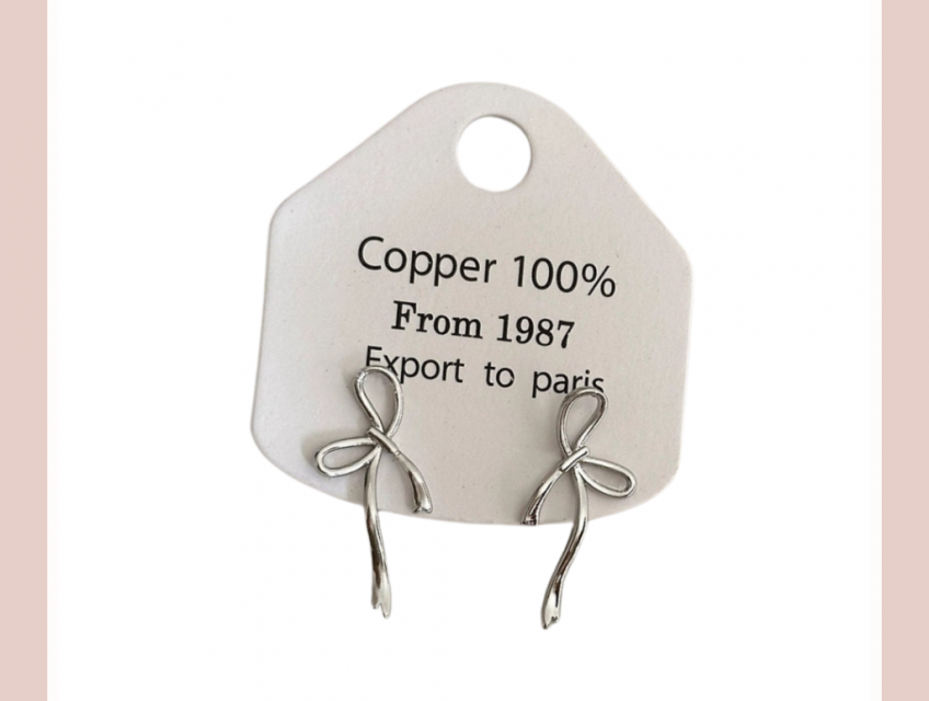 Bông Tai Thời Trang: Điểm Nhấn Hoàn Hảo Cho Phong Cách Của Bạn