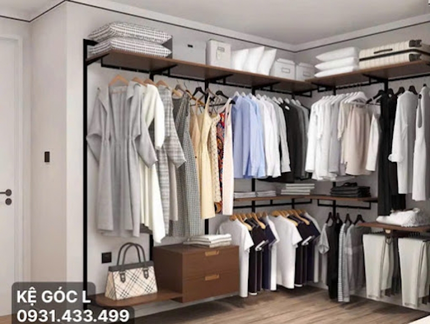 KỆ QUẦN ÁO GÓC L – GIẢI PHÁP TỐI ƯU CHO GÓC NHỎ DÂN VĂN PHÒNG
