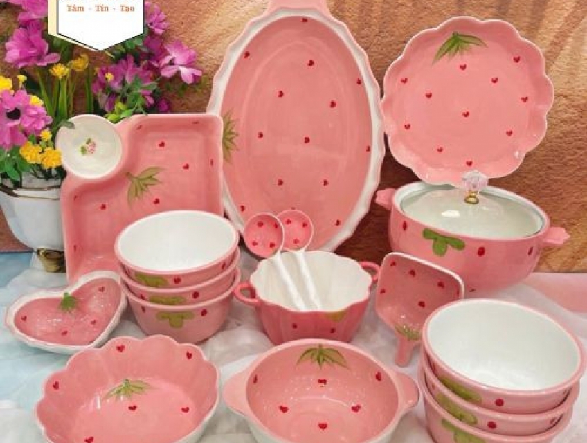 Set bát đĩa dâu tây siêu đẹp
