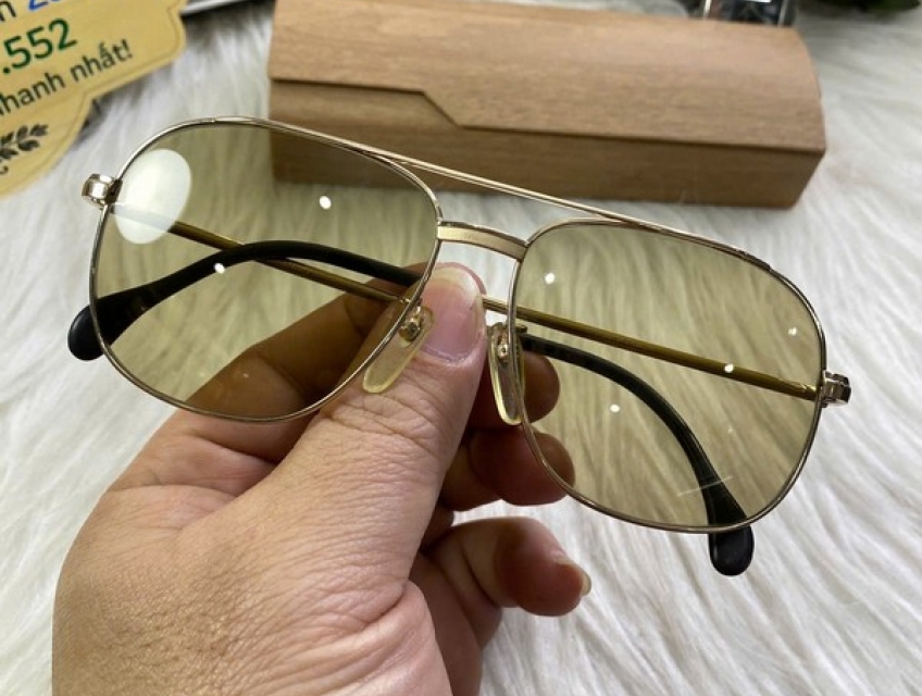 Gợi ý kính cổ Đức bọc vàng dày dáng vuông giá chỉ 3,3tr giao hàng