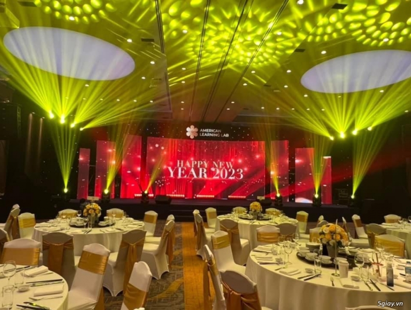 Cho thuê đèn sân khấu Dĩ An