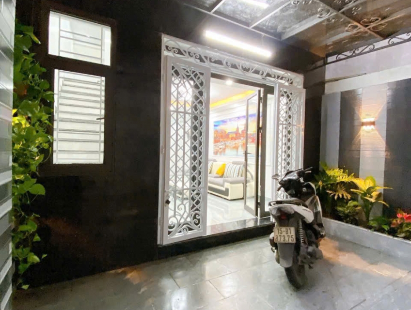 NHÀ 3 TẦNG ĐẸP - SÂN CỔNG RIÊNG TẠI PHỐ LẠCH TRAY THÔNG NGUYỄN BỈNH