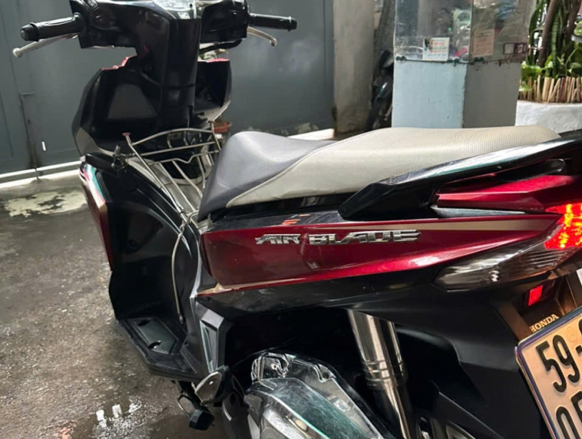 @Honda Airblade 125 nguyên zin cần bán
