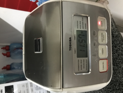 Bán nồi cơm Toshiba, bình thuỷ điện 2 ngăn nóng và ấm