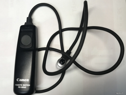 Cần bán Speedlite Stransmetter ST-E2, dây bấm mềm Canon, Thẻ nhớ CF