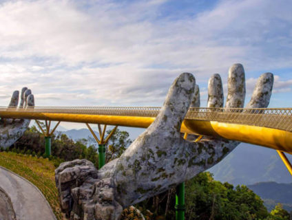 Trải nghiệm cầu Vàng mới trong tour Bà Nà của Tuấn Dũng Travel