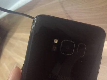 Cần bán s8 chính hãng