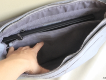 Túi da dành cho công sở trắng xám thanh lịch, chưa qua sd