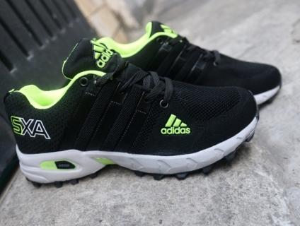 sneakers chất giá mềm