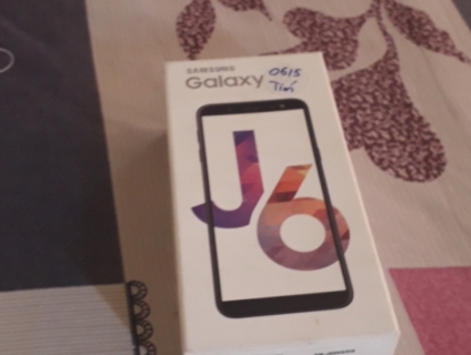 Samsung galaxy j6 tím