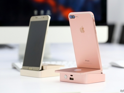 Dock sạc kiêm pin sạc dự phòng Ego