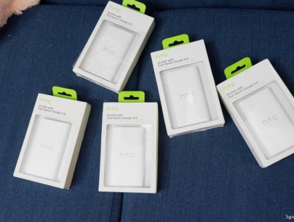 Pin dự phòng HTC USB Type-C hỗ trợ QuickCharge 3.0 10050 mAh