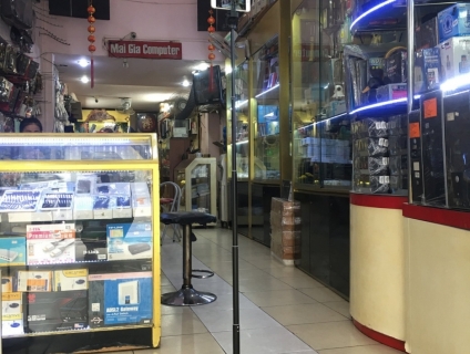 Chân đế selfire bluetooth đa năng Yunteng Tripod dùng cho điện thoại