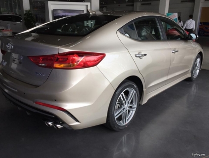 ELANTRA GIAO NGAY GIÁ TỐT