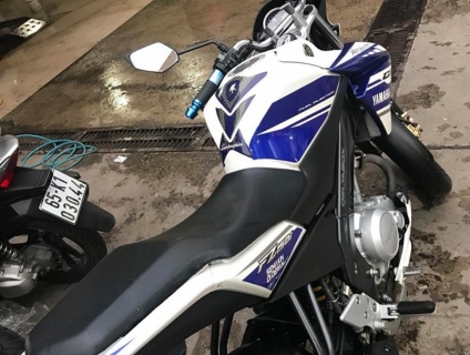 CẦN BÁN XE FZ150I ĐK 2015, XE MỚI Y NHƯ HÌNH