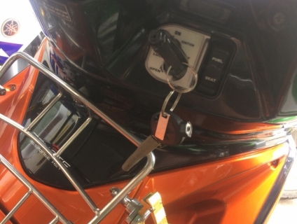 Cần bán Ab 125 fi 2014 màu đen cam- hộ trợ cho trả góp