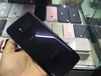 Samsung galaxy S8+ LIKE NEW 99%
