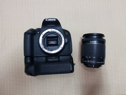 Bán/đổi Canon 700D + kit 15-55 + Grip + 3 pin